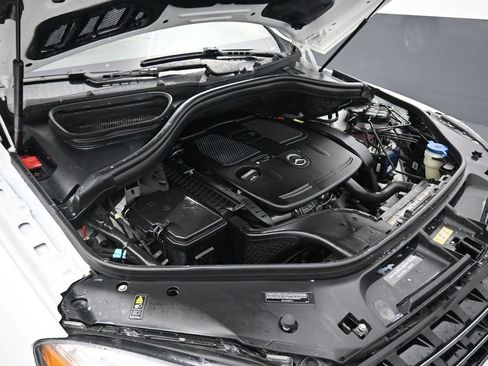 Used 2015 Mercedes-Benz ML 350 4MATIC image 48