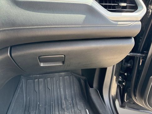Used 2021 GMC Acadia SLE w/ Driver Convenience Package AWD/4WD image 25