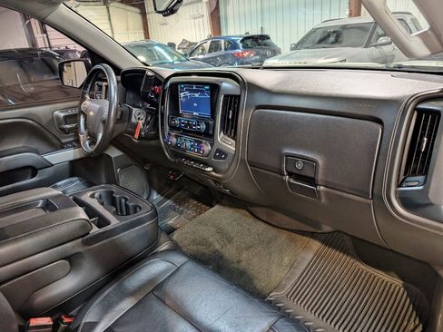 Used 2017 Chevrolet Silverado 1500 LTZ Z71 image 29