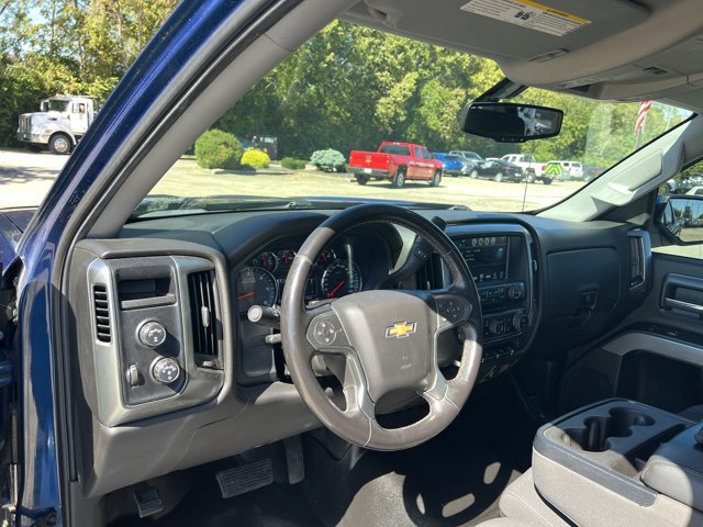 Used 2018 Chevrolet Silverado 1500 LT w/ All Star Edition AWD/4WD image 10