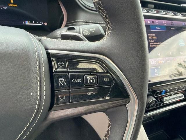 Certified 2023 Jeep Grand Cherokee Overland AWD/4WD image 22