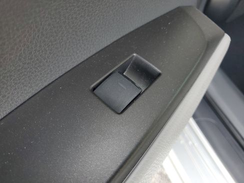 Certified 2023 Toyota Camry SE image 13