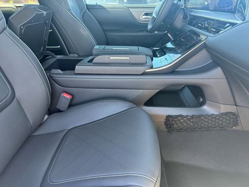 New 2026 INFINITI QX80 Luxe image 31