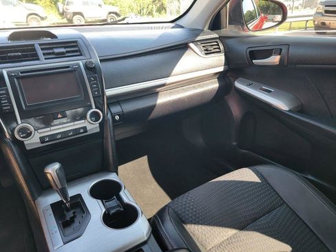 Used 2012 Toyota Camry SE FWD image 14