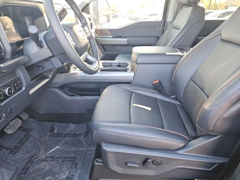 New 2026 Ford F250 Lariat w/ Black Appearance Package image 18