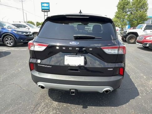 Used 2022 Ford Escape Titanium w/ Titanium Premium Package FWD image 7