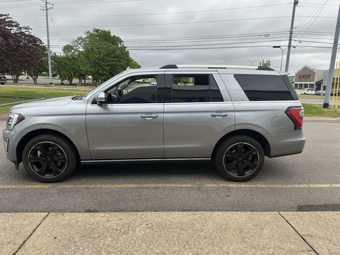 Used 2020 Ford Expedition Limited w/ Equipment Group 302A RWD image 8