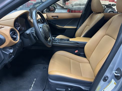 Used 2025 Lexus IS 350 F Sport image 16