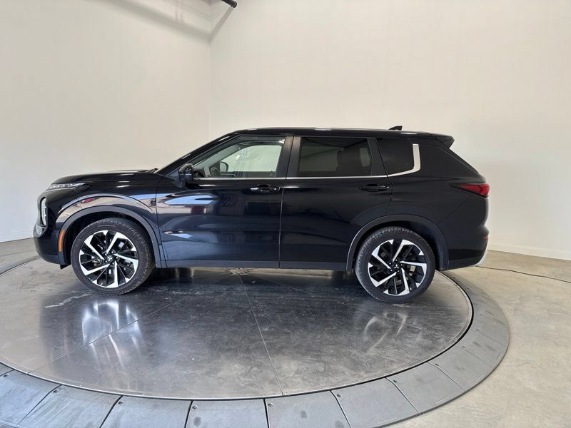 Used 2024 Mitsubishi Outlander SE AWD/4WD image 4