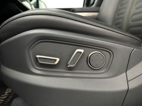 Used 2023 Rivian R1T Adventure image 11