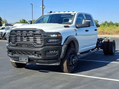 New 2026 RAM 5500 Tradesman image 2