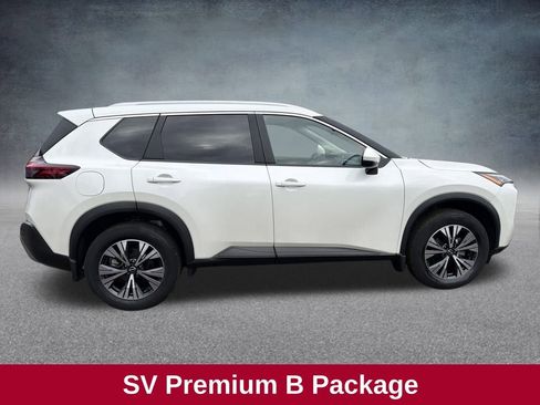 Used 2023 Nissan Rogue SV w/ SV Premium Package image 7