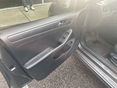 Used 2016 Volkswagen Jetta S FWD image 11