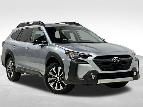 Used 2025 Subaru Outback Limited AWD/4WD image 1