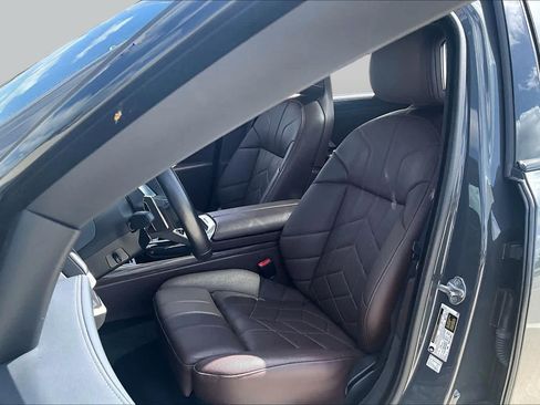 Used 2024 BMW 740i w/ Executive Package RWD image 7