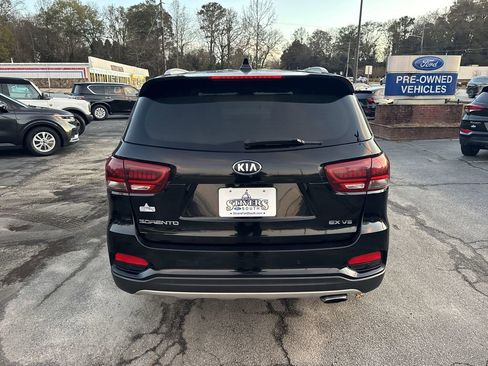 Used 2019 Kia Sorento EX image 6
