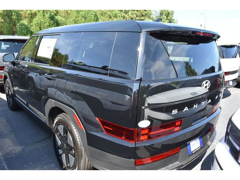 New 2026 Hyundai Santa Fe SE FWD image 2