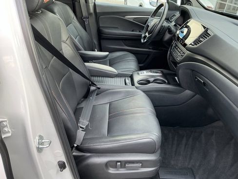 Used 2023 Honda Passport TrailSport image 21