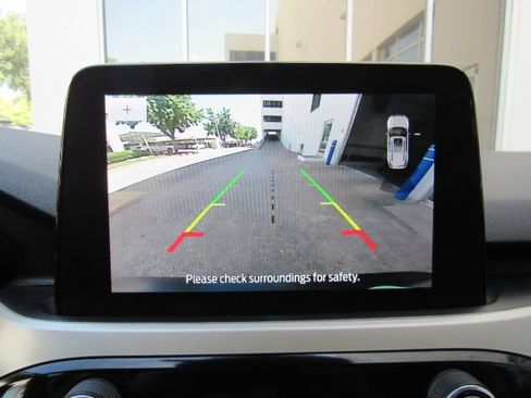 Used 2022 Ford Escape SEL image 8