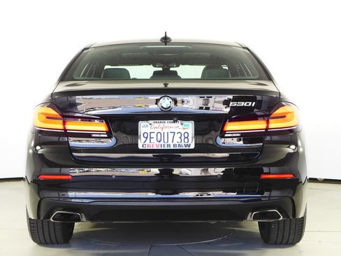 Used 2023 BMW 530i w/ Premium Package RWD image 8