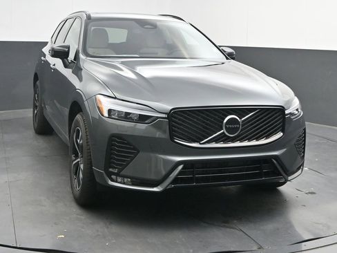 New 2026 Volvo XC60 B5 Core w/ Climate Package image 1