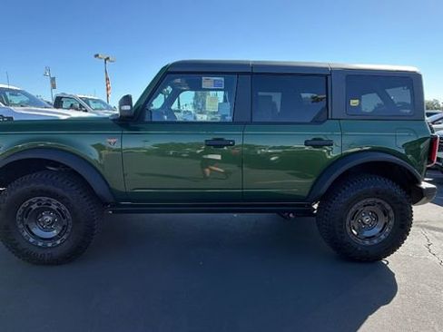 New 2025 Ford Bronco Badlands image 7