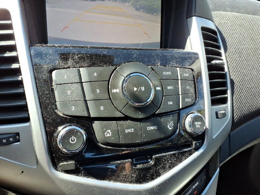 Used 2016 Chevrolet Cruze LT FWD image 32