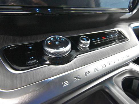 New 2026 Ford Expedition Max Platinum AWD/4WD image 13