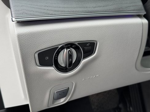 Used 2023 Mercedes-Benz E 350 Sedan image 18