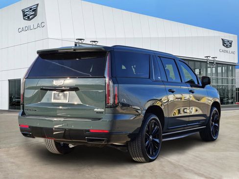 Certified 2025 Cadillac Escalade ESV Sport w/ LPO, Floor Liner Package image 5