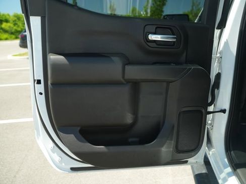 Used 2022 Chevrolet Silverado 1500 Custom RWD image 16