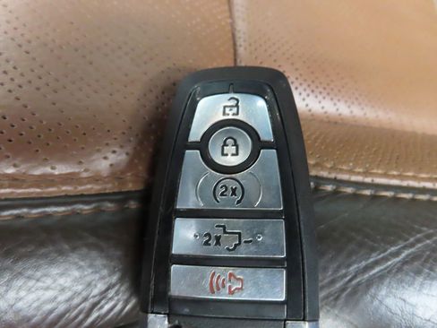 Used 2024 Ford F350 King Ranch AWD/4WD image 63