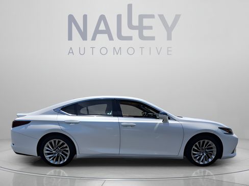 Used 2022 Lexus ES 350 Ultra Luxury w/ Accessory Package FWD image 6