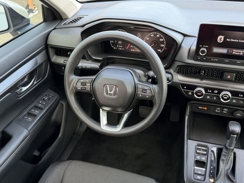 Used 2025 Honda CR-V EX image 13