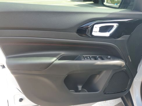 New 2026 Jeep Compass Trailhawk AWD/4WD image 12