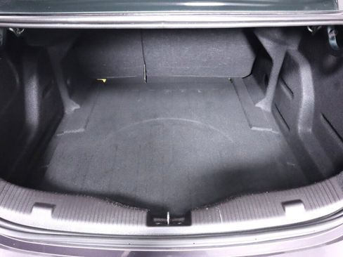 Used 2017 Chevrolet Cruze LT w/ Convenience Package FWD image 32
