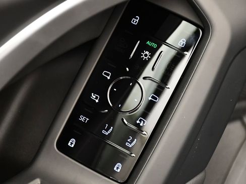 Used 2025 Audi Q5 Premium w/ Convenience Package image 33