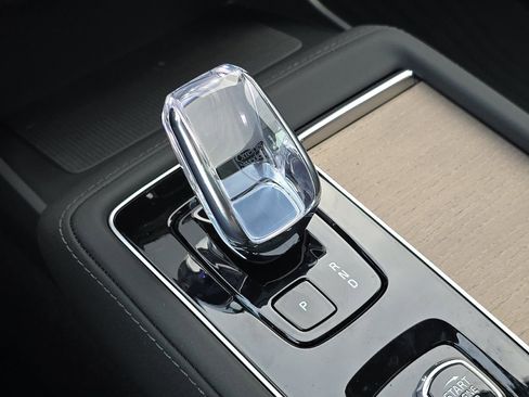 New 2026 Volvo XC90 B5 Plus w/ Protection Package image 21