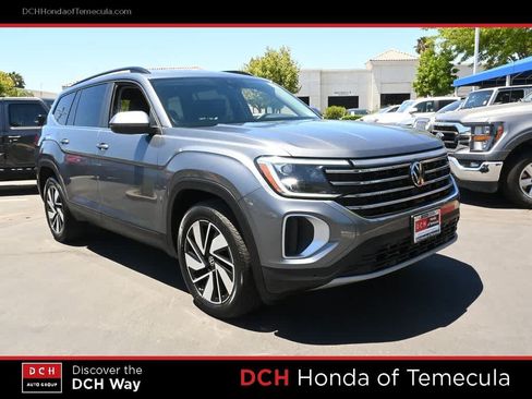 Used 2024 Volkswagen Atlas SE FWD image 3