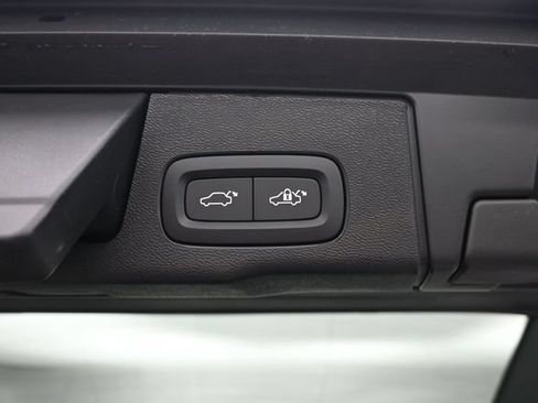 New 2026 Volvo XC60 B5 Core w/ Climate Package AWD/4WD image 28