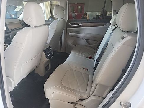 Used 2026 Volkswagen Atlas SE AWD/4WD image 6