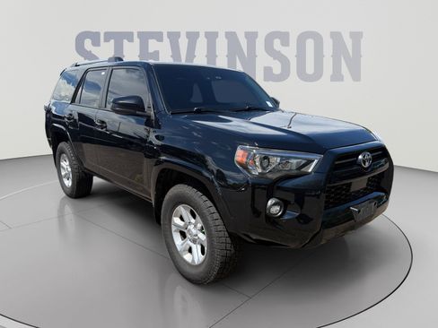 Used 2021 Toyota 4Runner SR5 AWD/4WD image 7