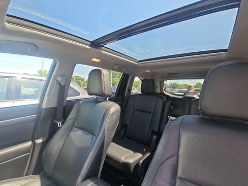 Used 2017 Toyota Highlander Limited Platinum AWD/4WD image 11