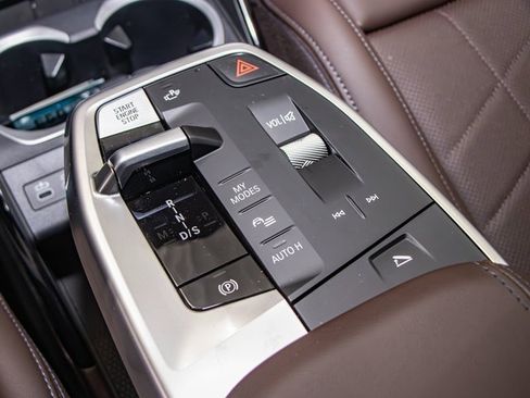 Used 2025 BMW X2 M35i w/ Premium Package image 19