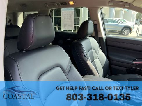 Used 2025 Nissan Pathfinder SL image 28