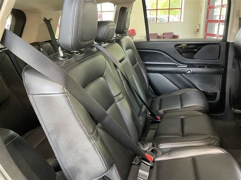 Used 2023 Lincoln Aviator AWD image 25