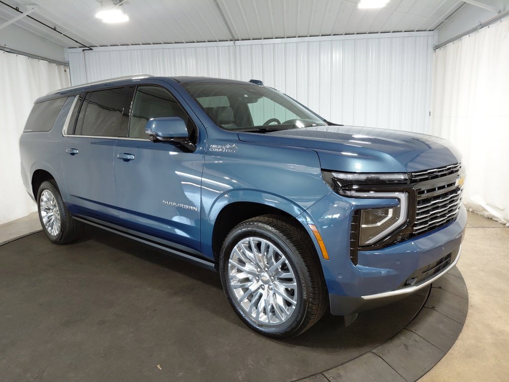 Certified 2026 Chevrolet Suburban High Country AWD/4WD image 11
