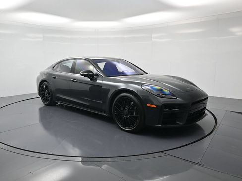 Used 2026 Porsche Panamera Turbo S AWD/4WD image 32