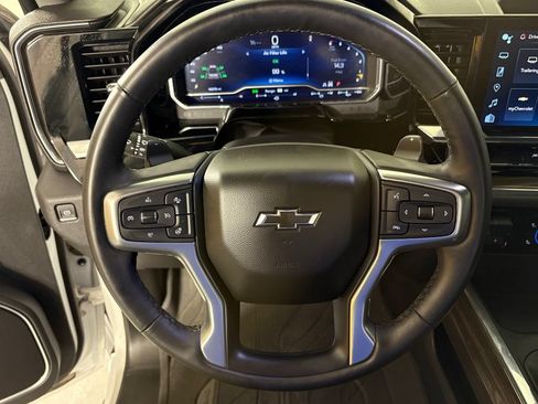 Used 2023 Chevrolet Silverado 1500 RST w/ Convenience Package II AWD/4WD image 21