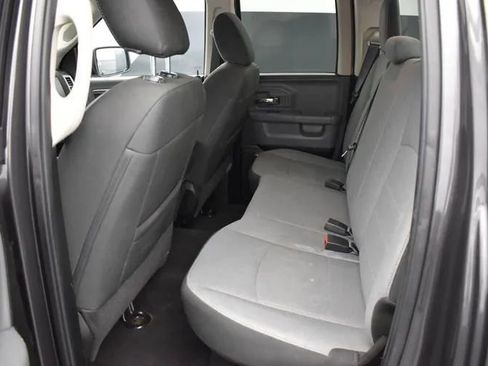 Used 2024 RAM 1500 Classic SLT AWD/4WD image 15